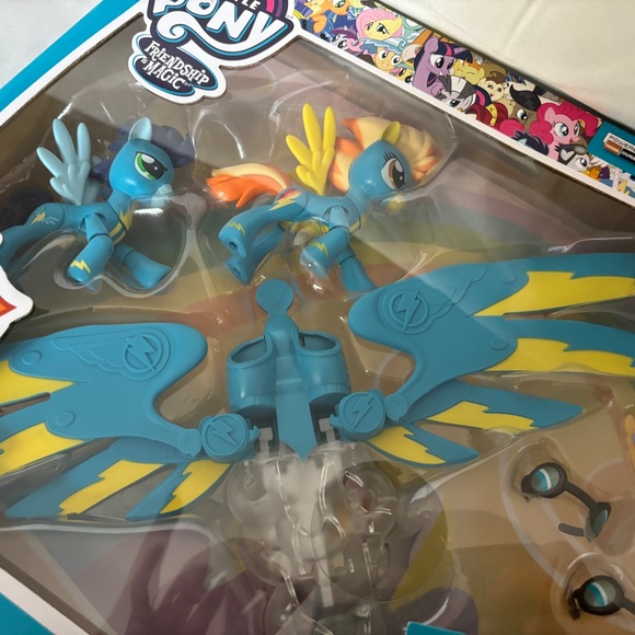 SALE!!! Spitfire & Soarin My Little Pony Guardians of Harmony Interactive Set - Picture 3 of 12